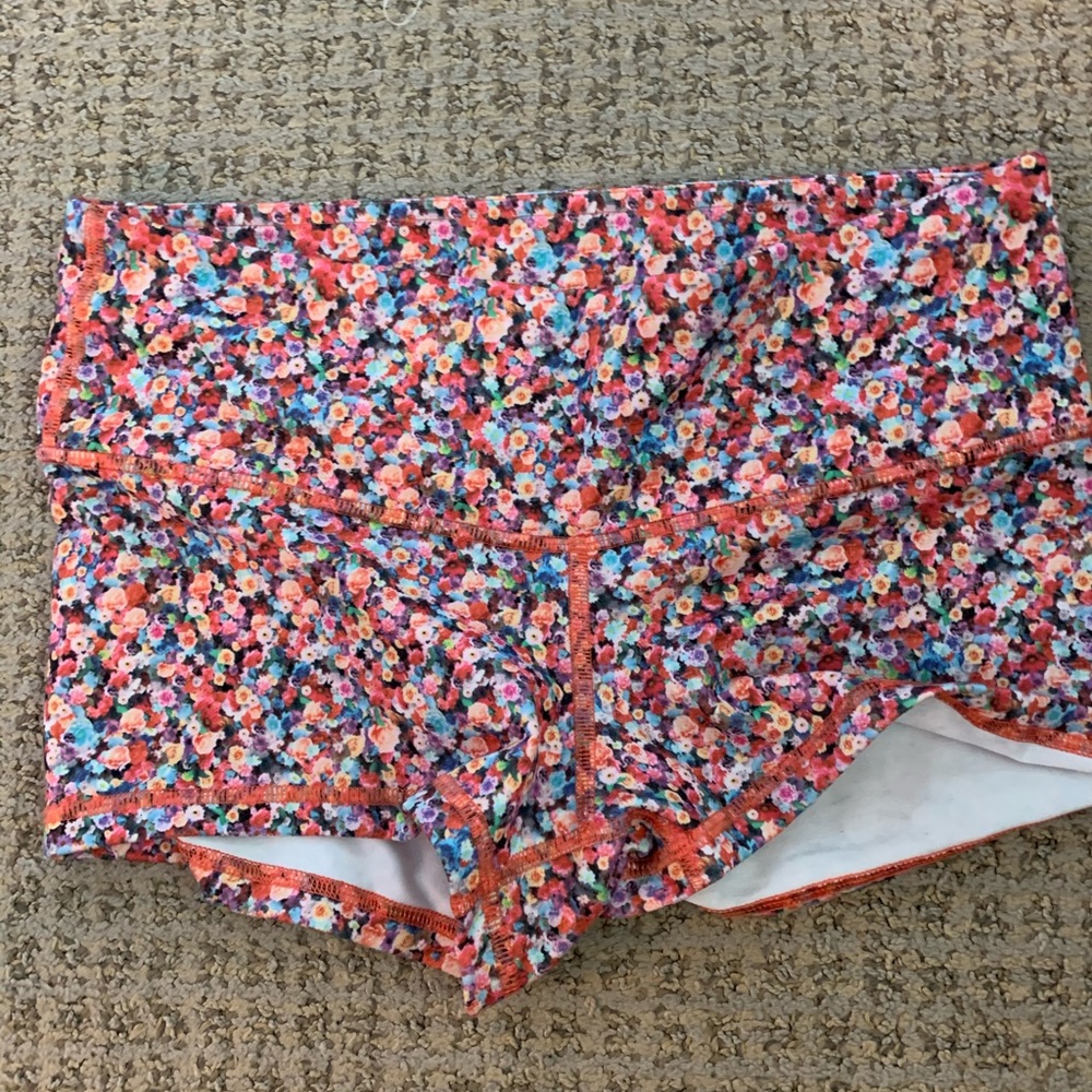 Lululemon wunder under short